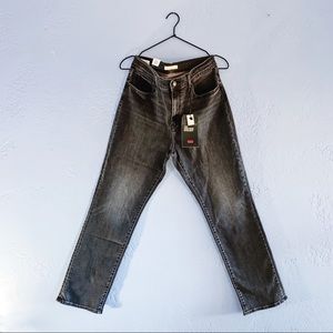 Levi’s PREMIUM 724 High-Rise Straight Jeans 32